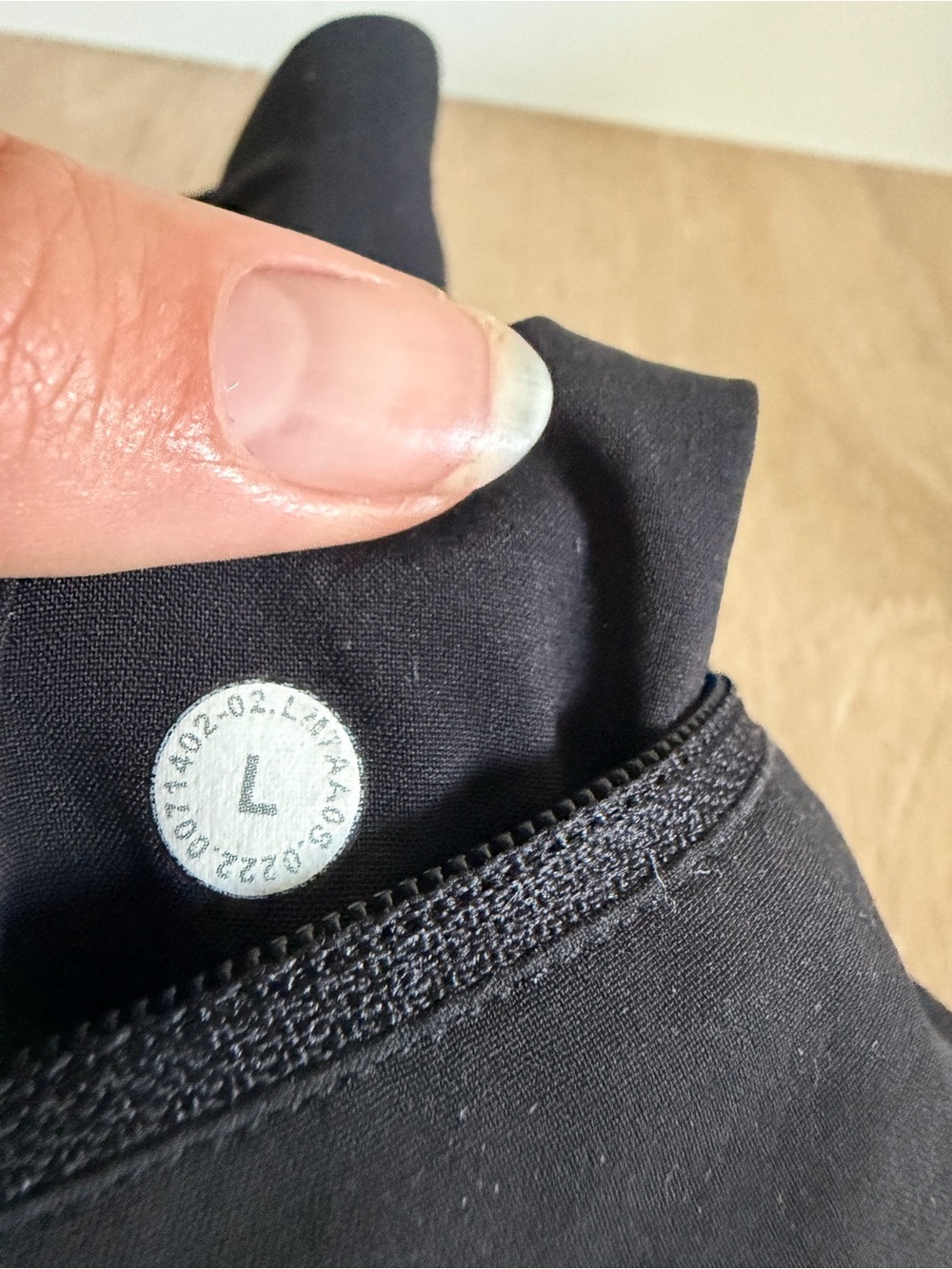 Men’s Lululemon Black Athletic Drawstring Shorts - Picture 5 of 6